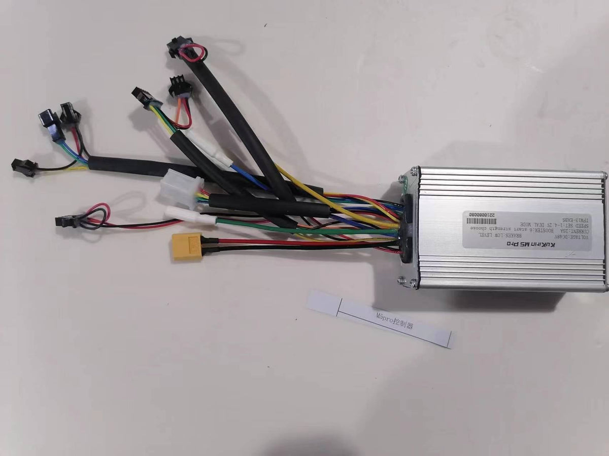 Oficjalne akcesoria (wszystkie) do hulajnogi elektrycznej KuKirin M5 Pro